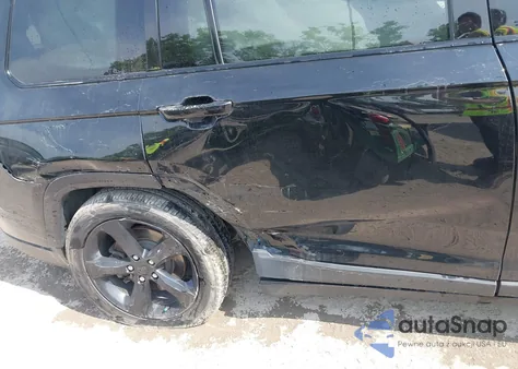 2023 Jeep Grand Cherokee L Altitude 4X4 z USA, uszkodzony, nr VIN 1C4RJKAG1P8812950